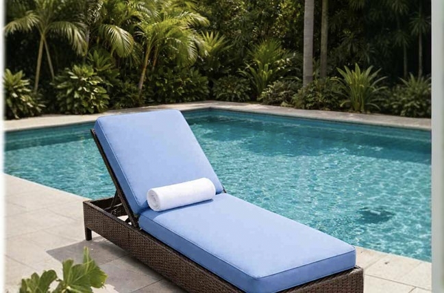 Waterproof sunbed cushion upholstery for poolside loungers