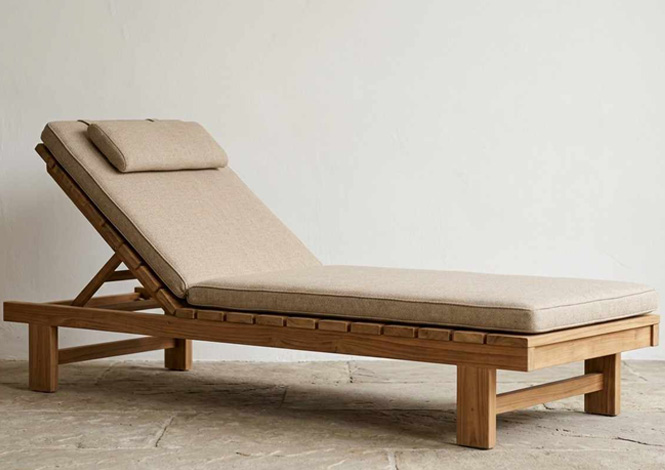 Outdoor sunbed upholstery with waterproof cushions and wooden frame